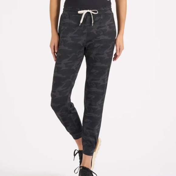 NEW With Tags Vuori Performance Jogger Black Camo XS-Long - Picture 4 of 5